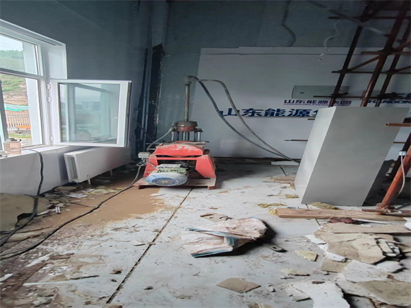 天山地基基础下沉墙体裂缝加固注浆顶升施工